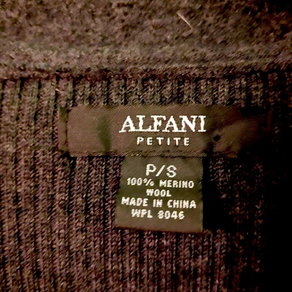 Alfani 100% merino wool button-up sweater size Small Petite - Picture 3 of 7